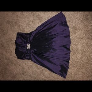Strapless Purple knee-high dress